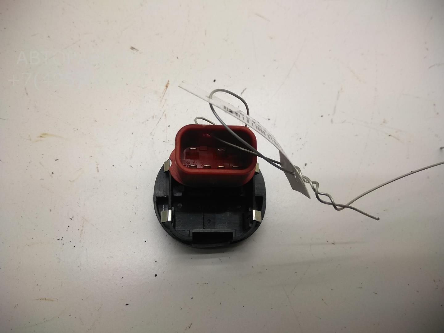 Кнопка стеклоподъемника