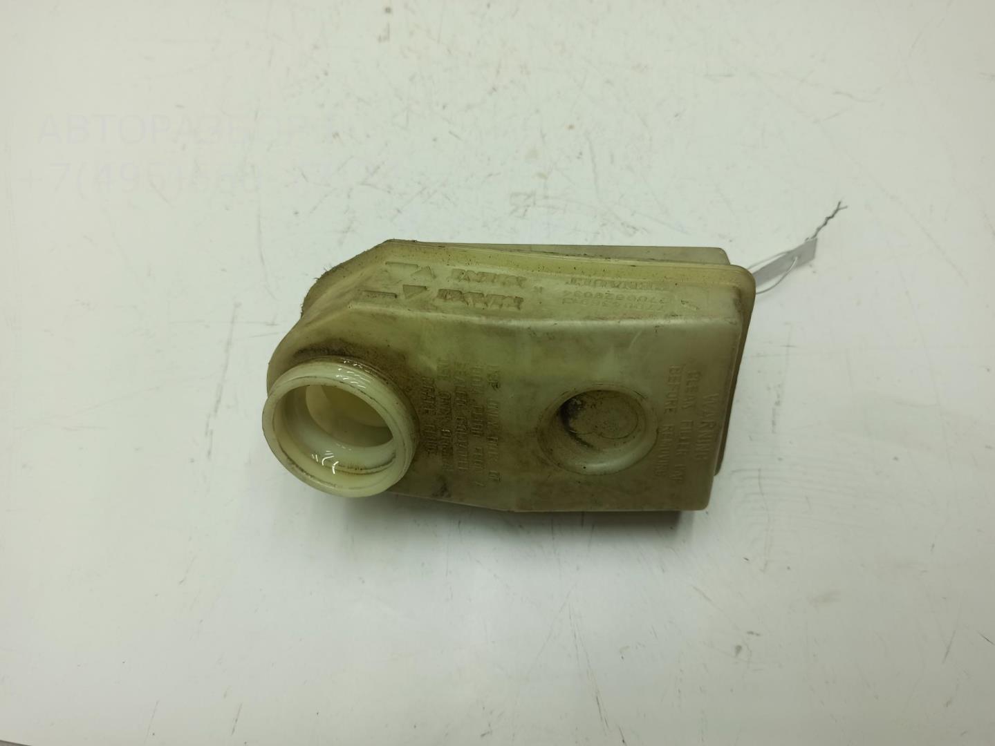 Бачок главного тормозного цилиндра