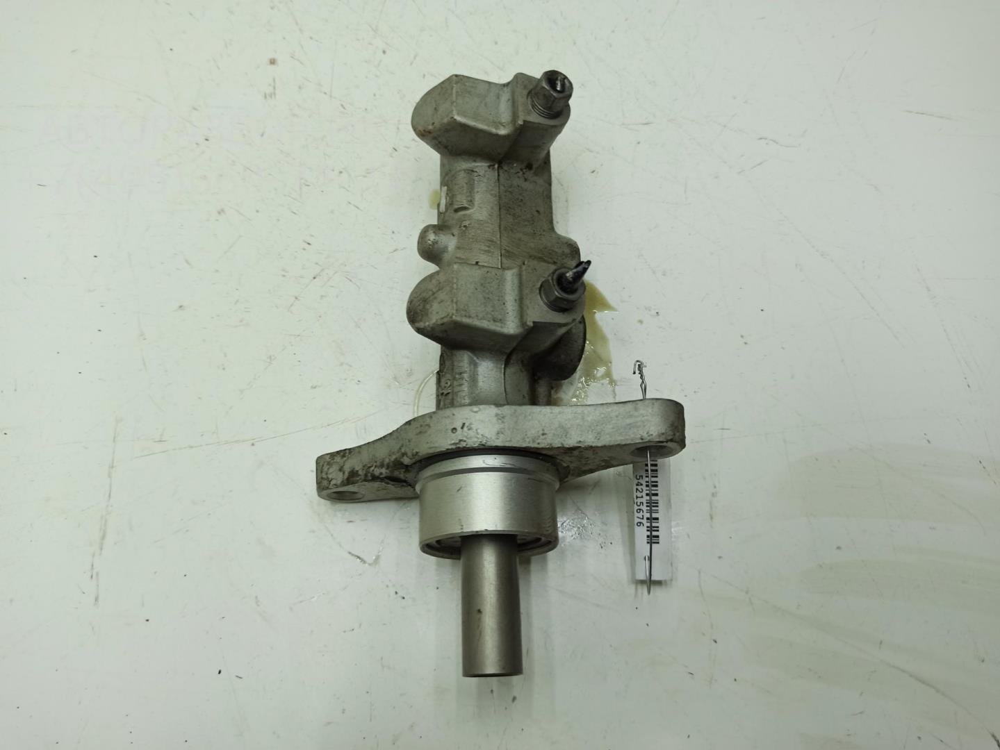 Цилиндр тормозной главный