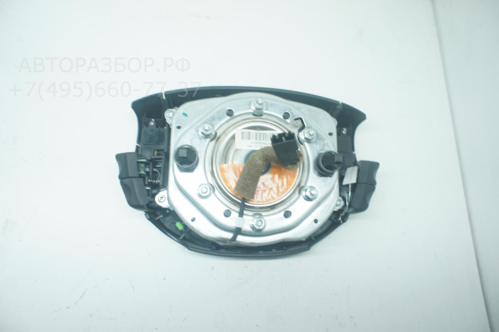 Подушка безопасности в рулевое колесо