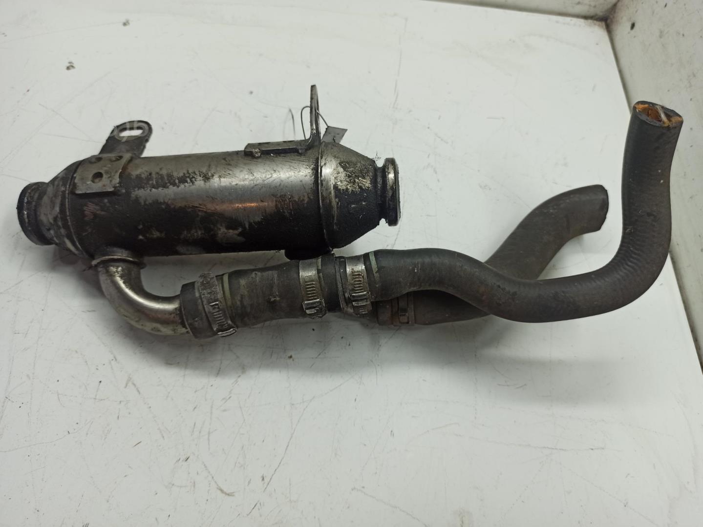 Тройник вентиляции картерных газов