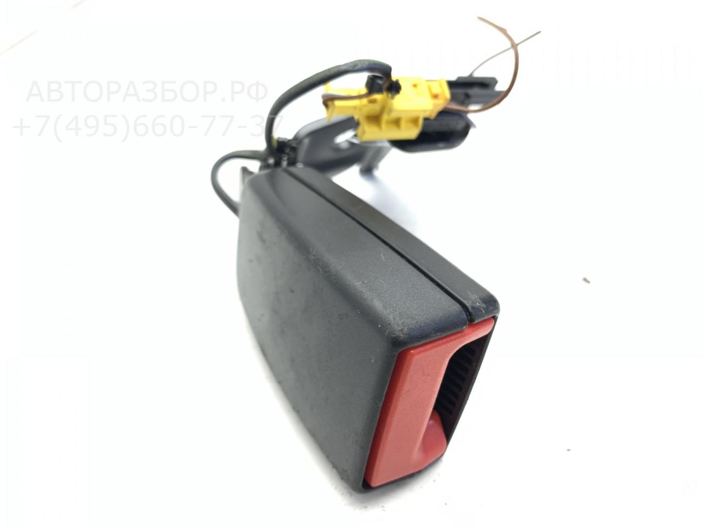 Ответная часть ремня безопасности