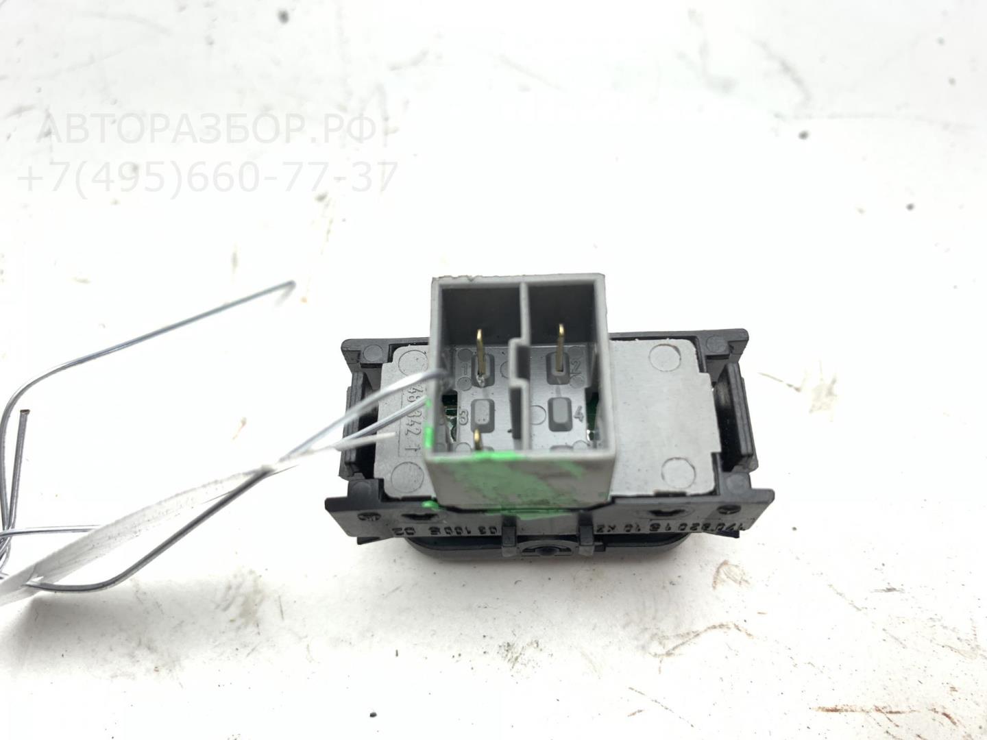 Кнопка стеклоподъемника