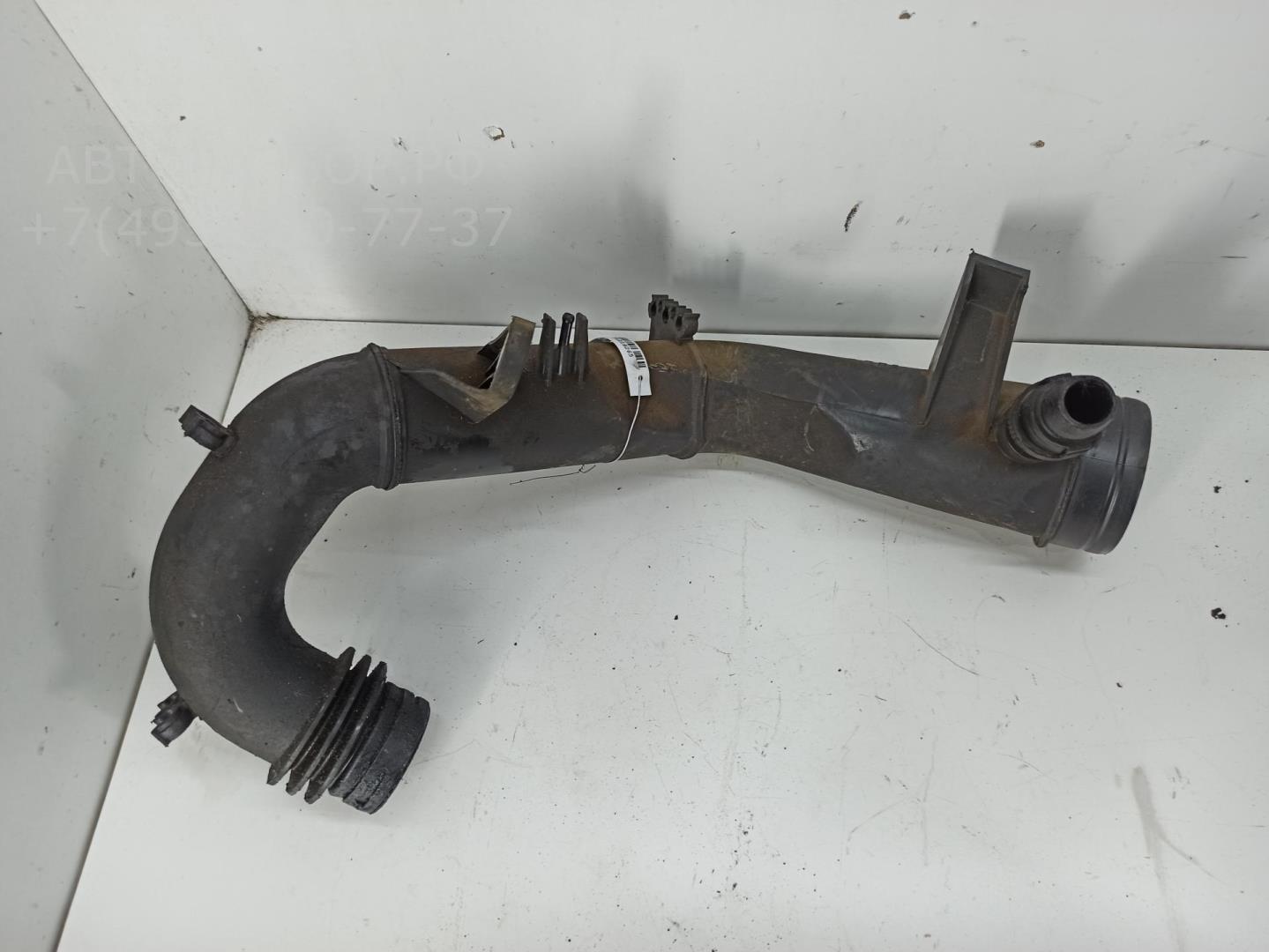 Патрубок воздушного фильтра