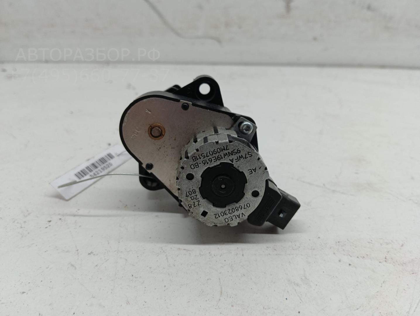 Моторчик заслонки печки