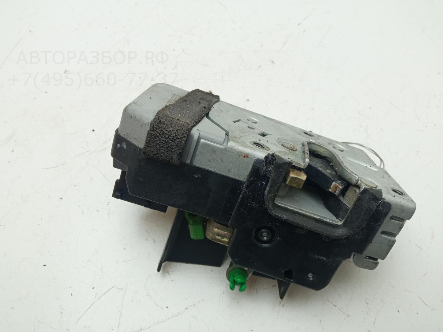 Замок двери передней правой