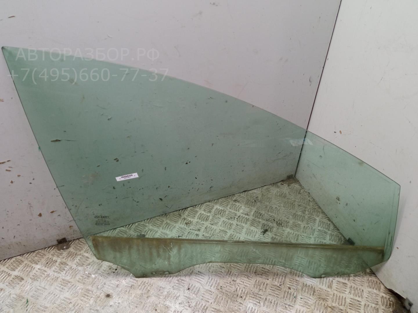 Стекло двери передней правой