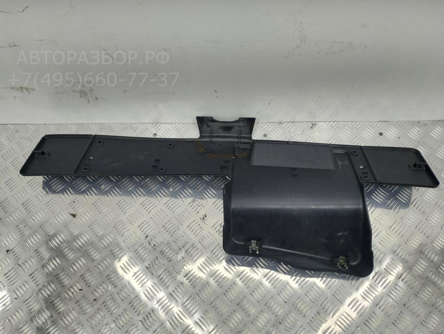 Накладка крышки багажника