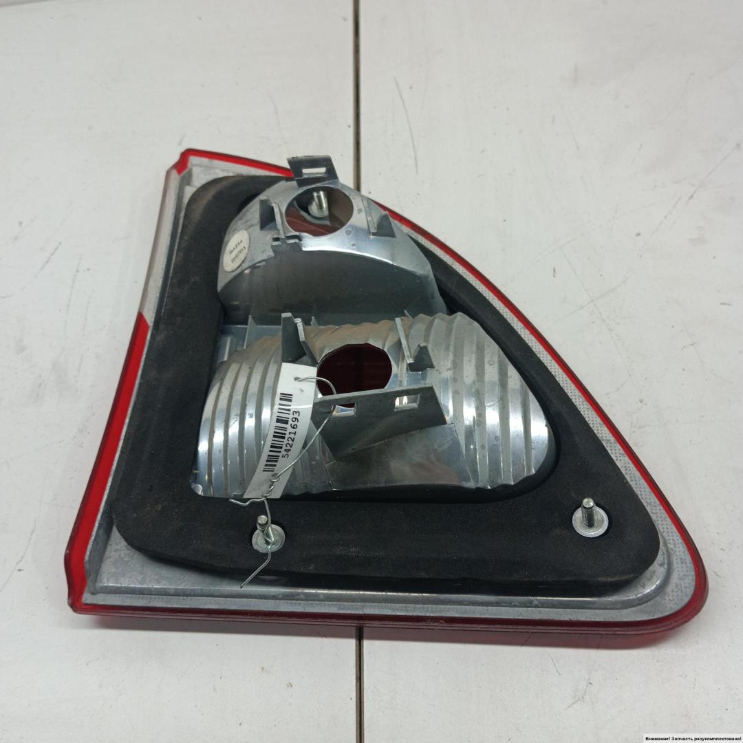 Фонарь задний внутренний правый