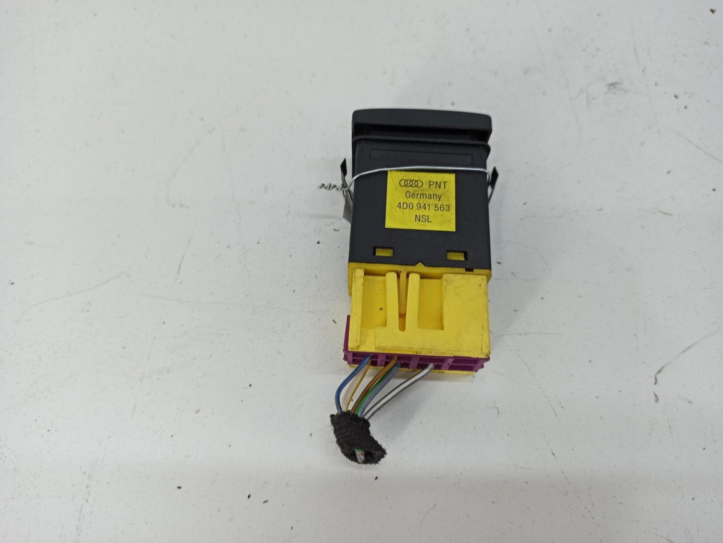 Кнопка света противотуманных фар