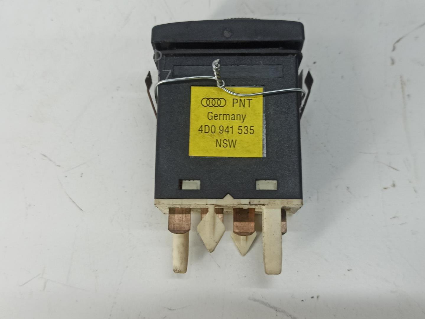 Кнопка света противотуманных фар