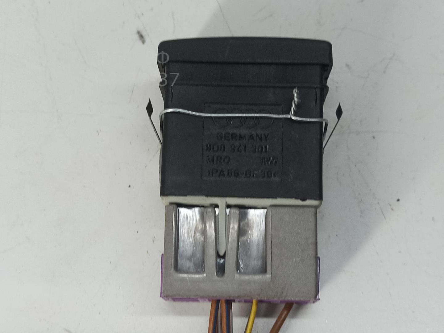 Кнопка корректора фар