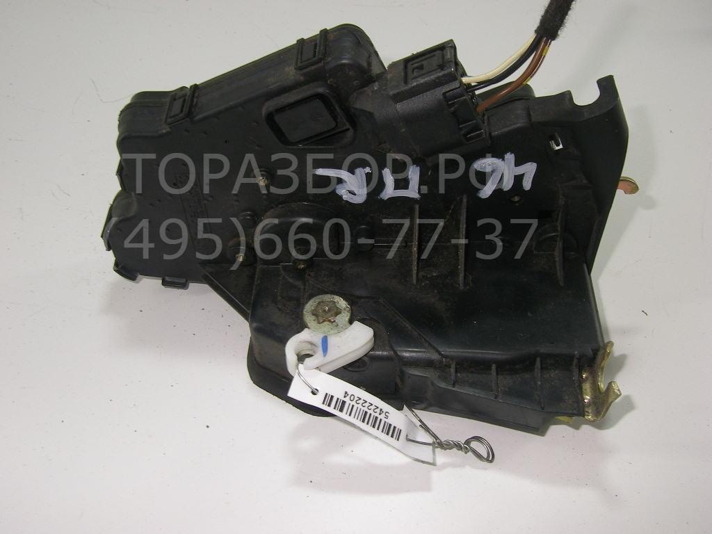 Замок двери передней правой