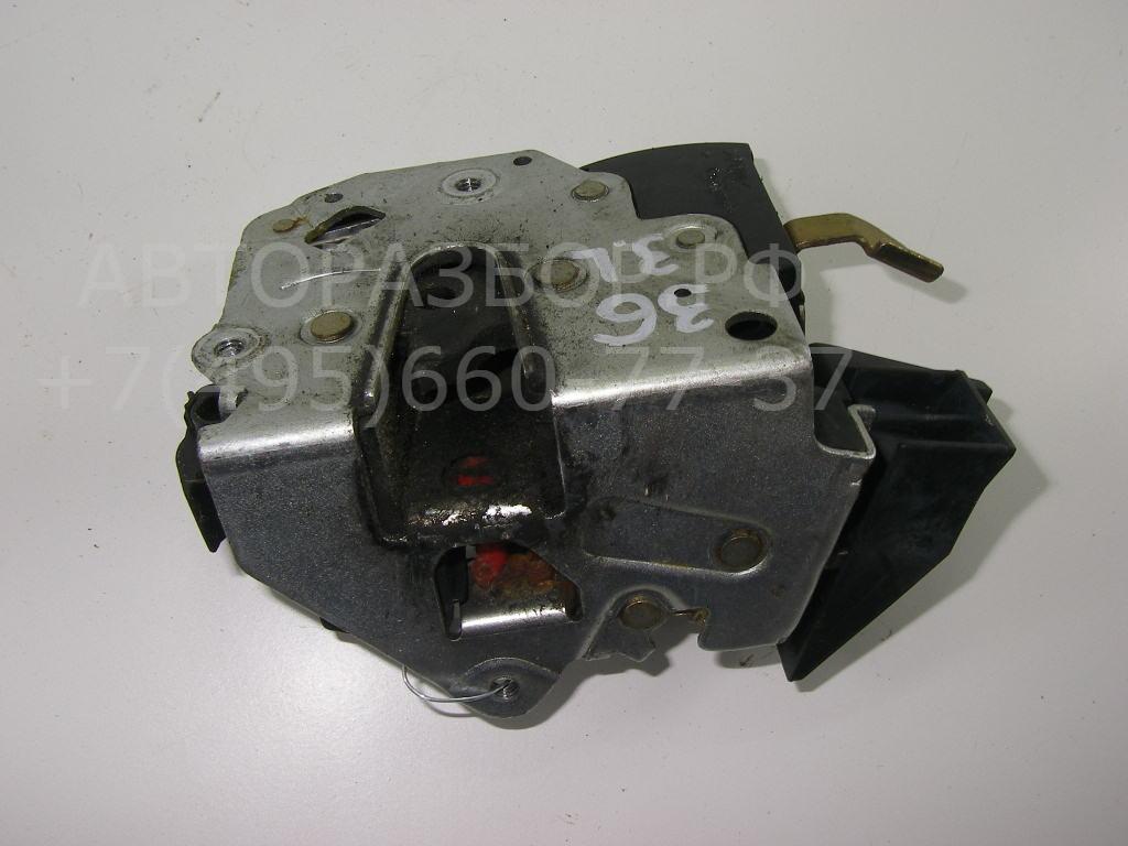 Замок двери задней левой