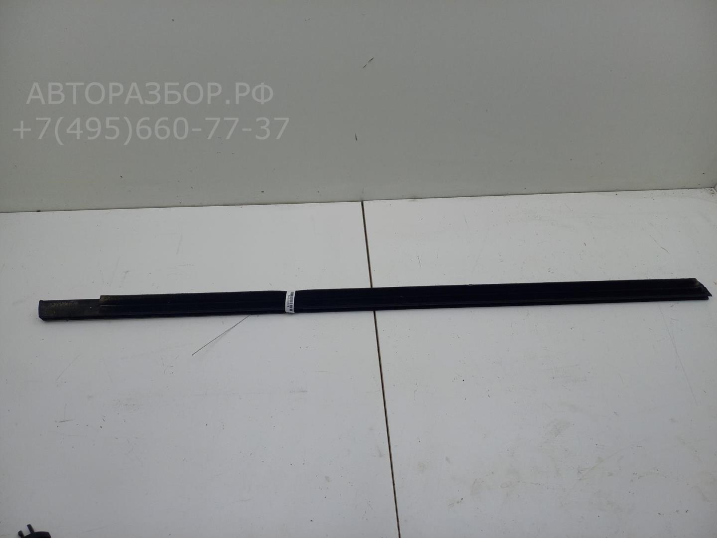 Накладка стекла переднего левого