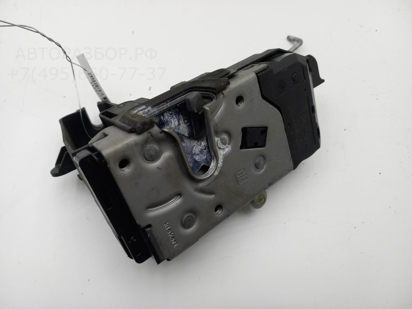 Замок двери передней правой