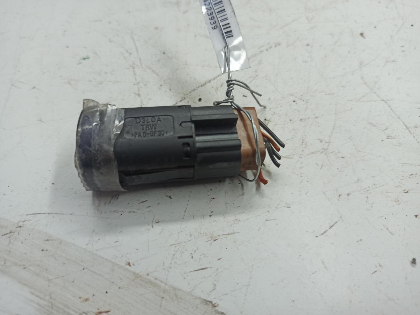 Кнопка обогрева заднего стекла