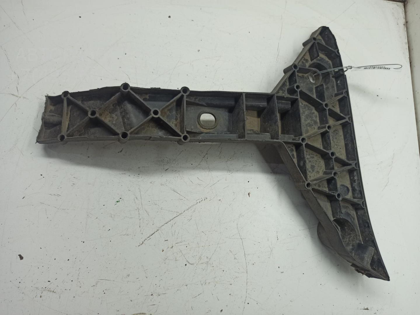 Кронштейн крепления крыла