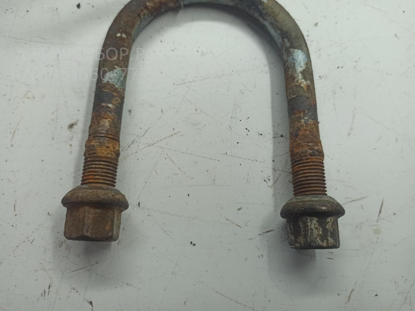 Стремянка задней рессоры