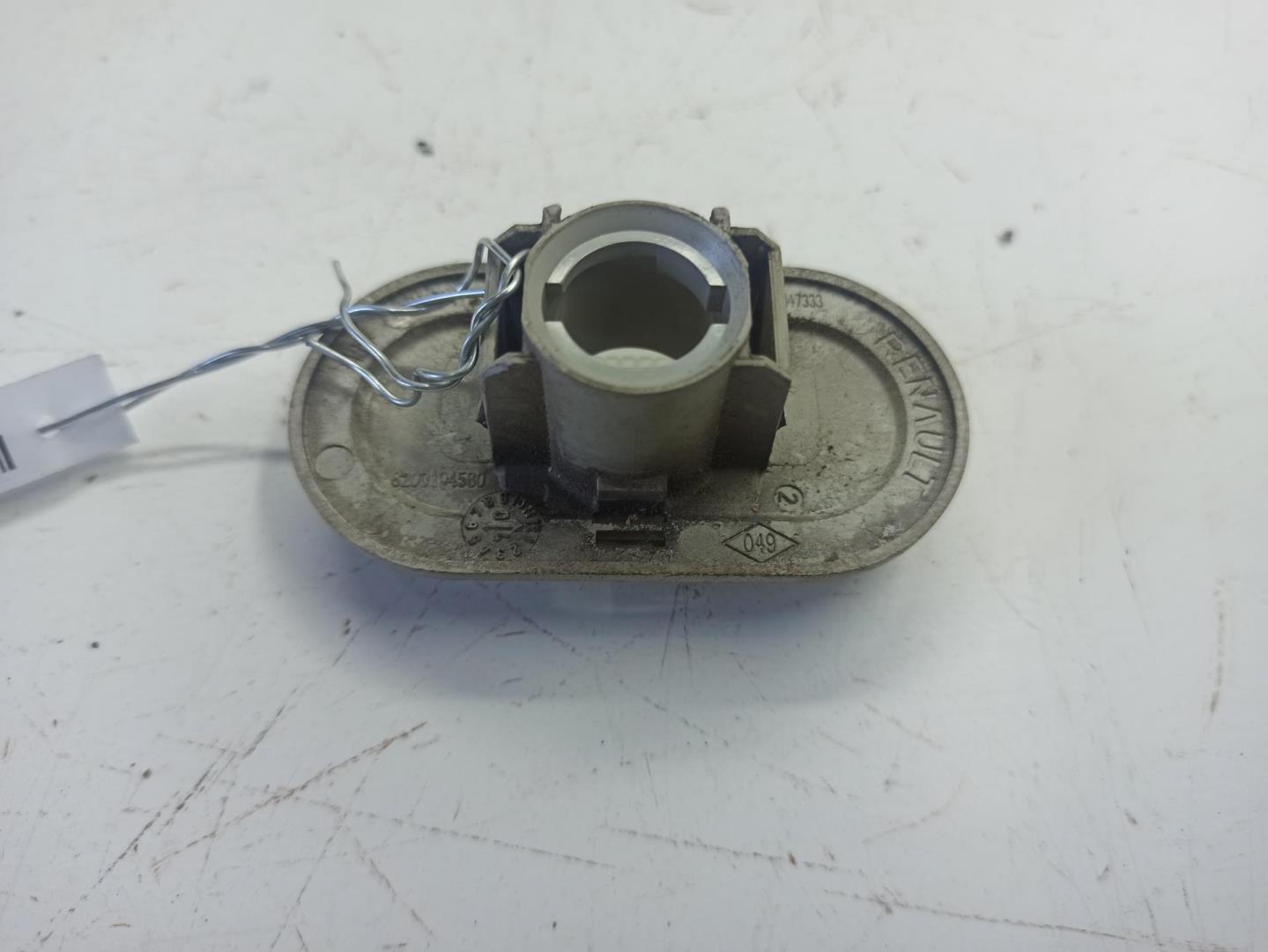 Указатель поворота правый