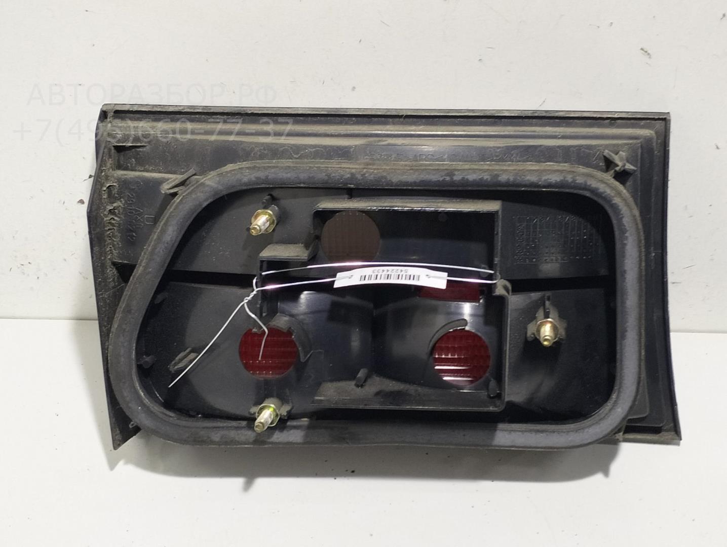 Фонарь задний внутренний правый