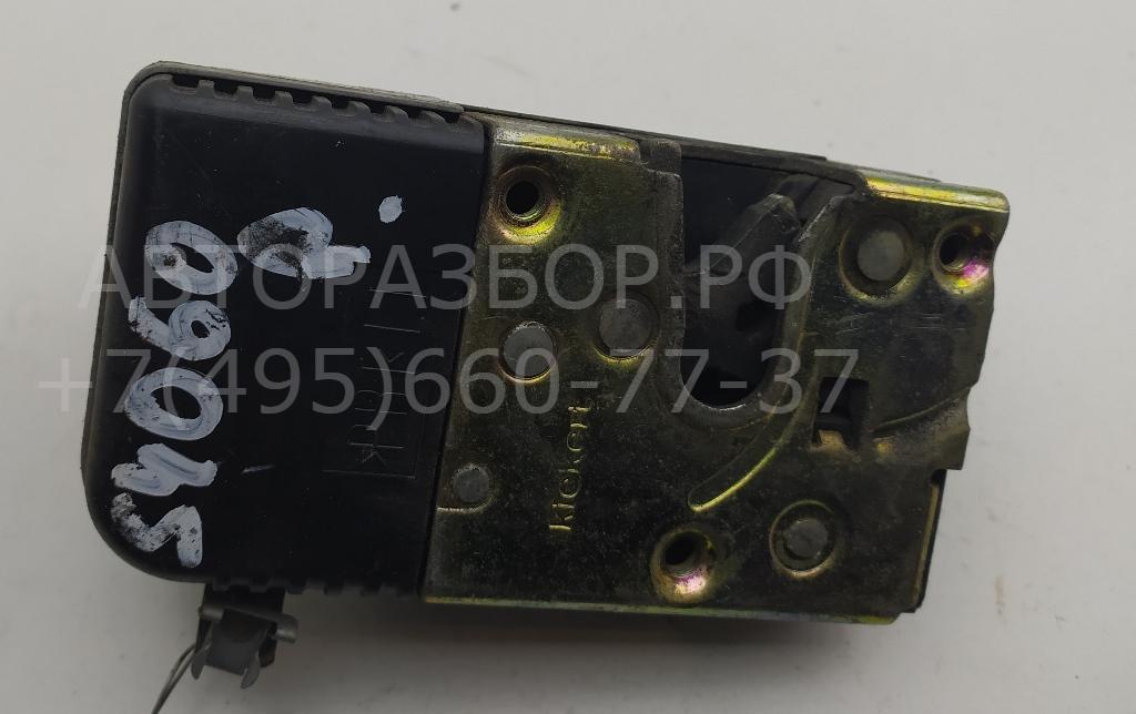 Замок двери передней левой