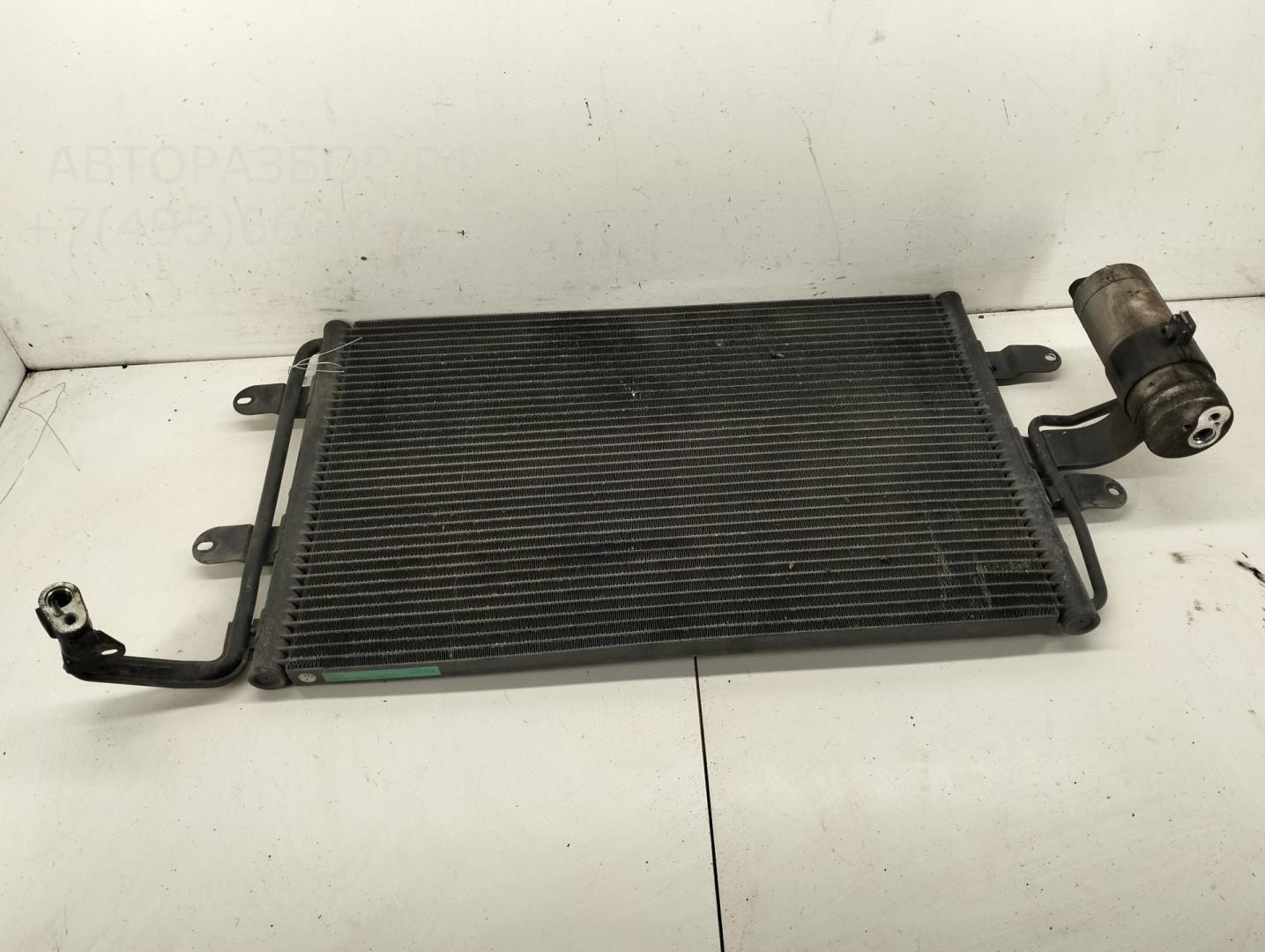 Радиатор кондиционера / конденсер