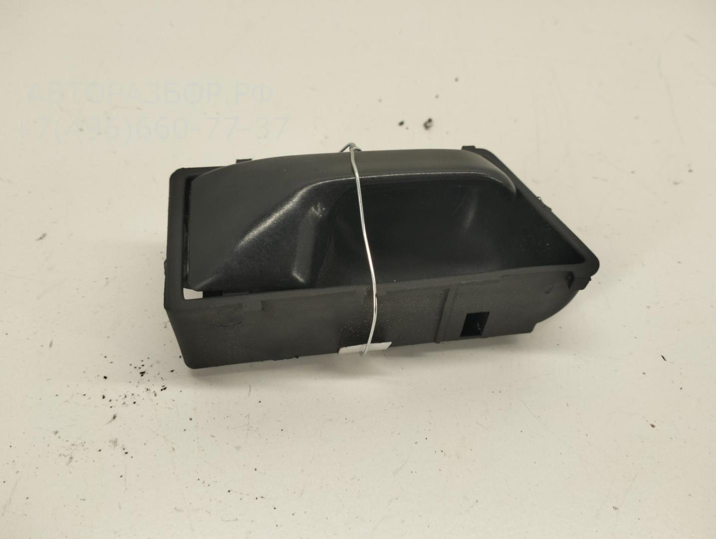 Ручка двери передней внутренняя правая