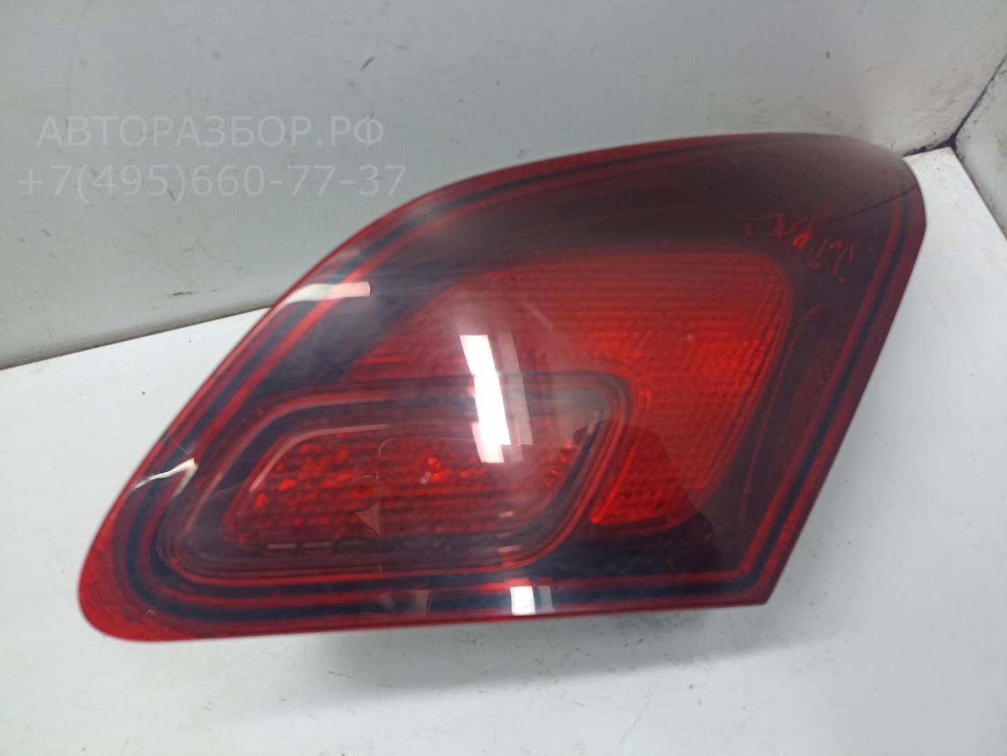 Фонарь задний внутренний правый