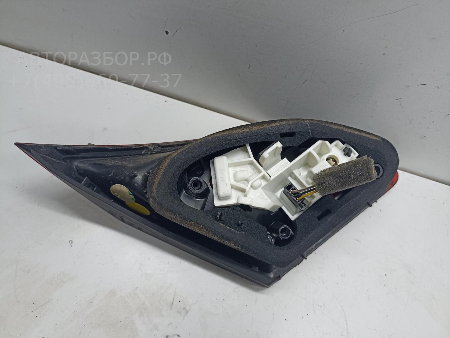 Фонарь задний внутренний правый