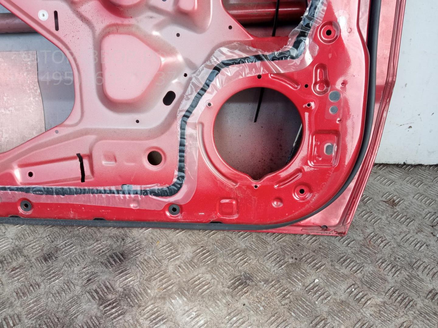 Дверь передняя левая