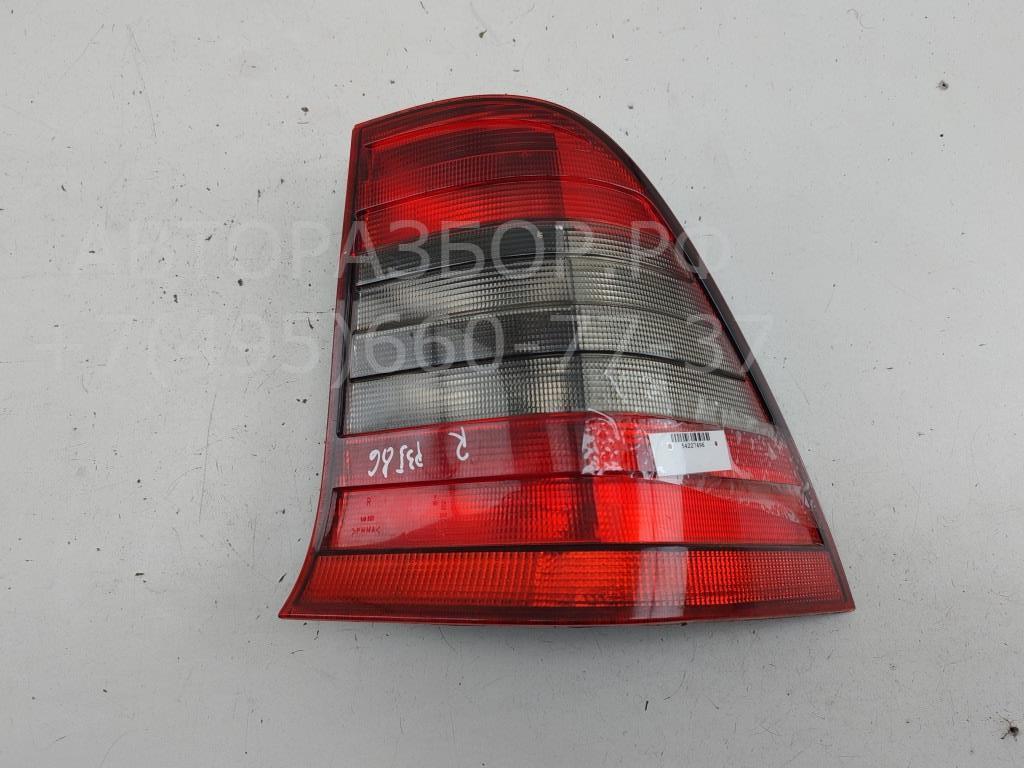 Фонарь задний правый