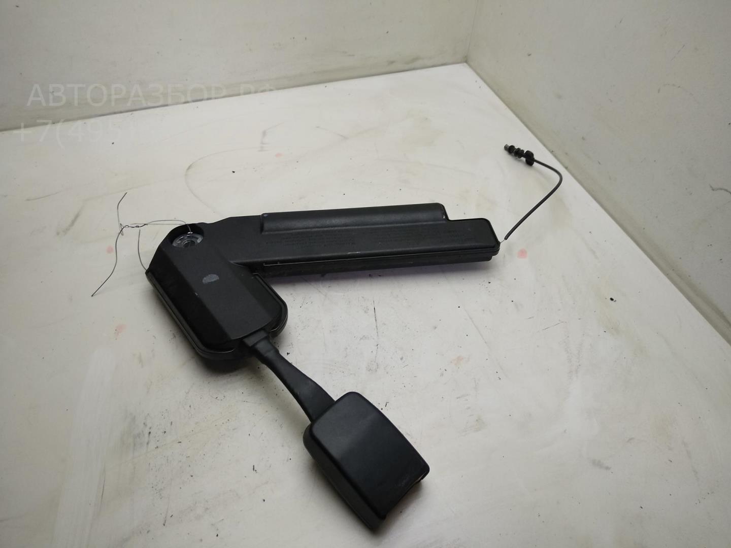 Ответная часть ремня безопасности