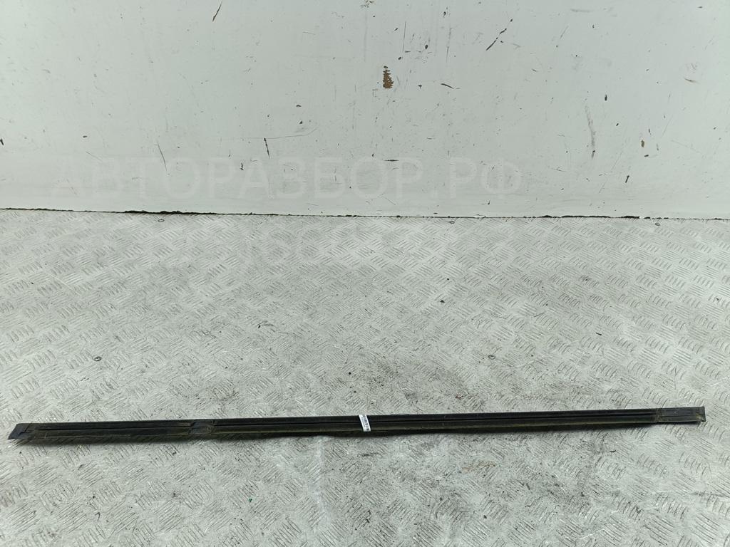 Накладка стекла заднего правого