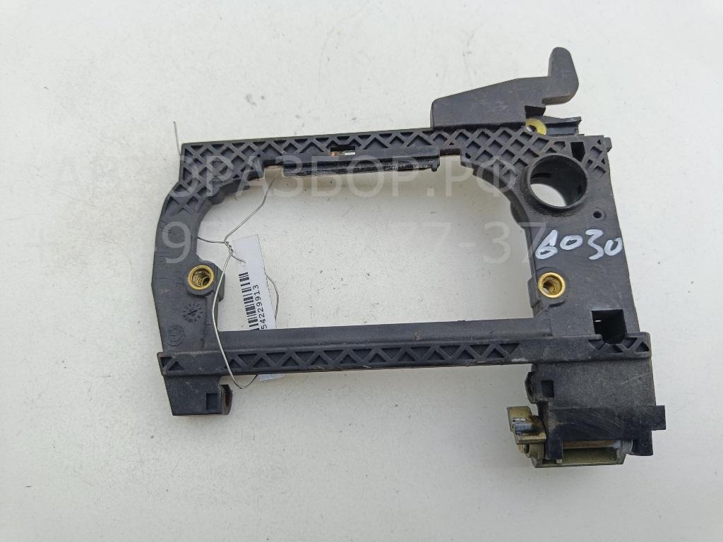 Кронштейн ручки