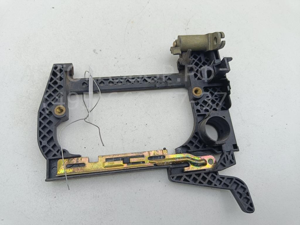 Кронштейн ручки