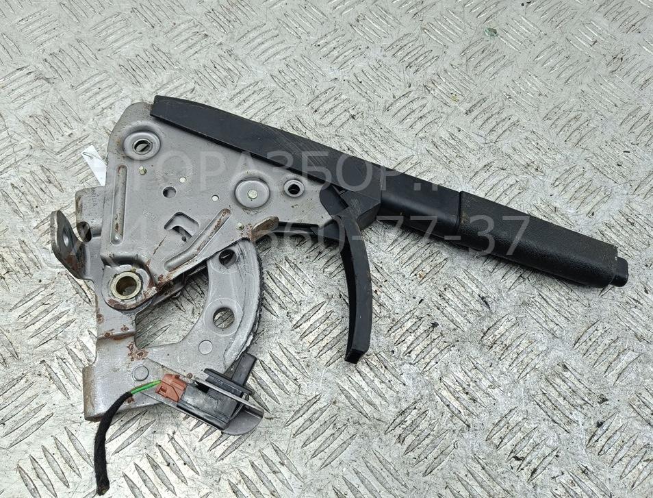 Рычаг стояночного тормоза