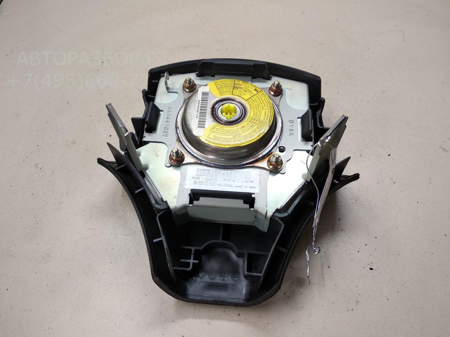 Подушка безопасности в рулевое колесо