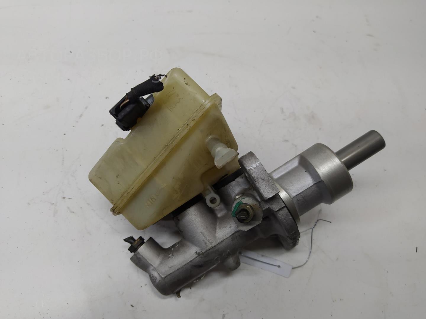 Цилиндр тормозной главный