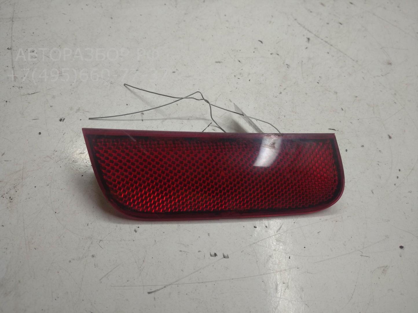 Отражатель в бампер задний правый