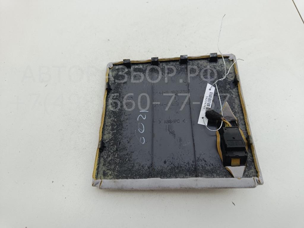 Кнопка люка