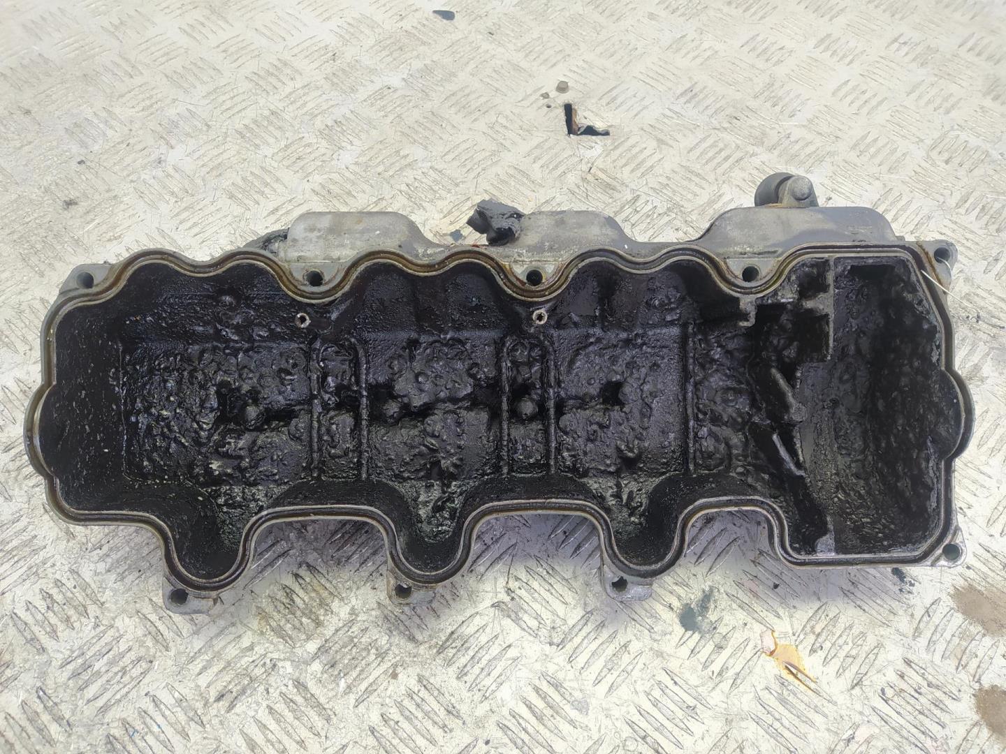 Крышка клапанная ГБЦ