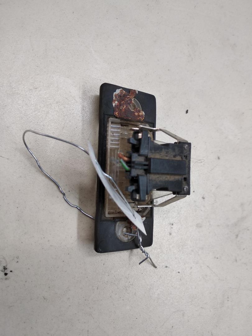 Фонарь подсветки номера