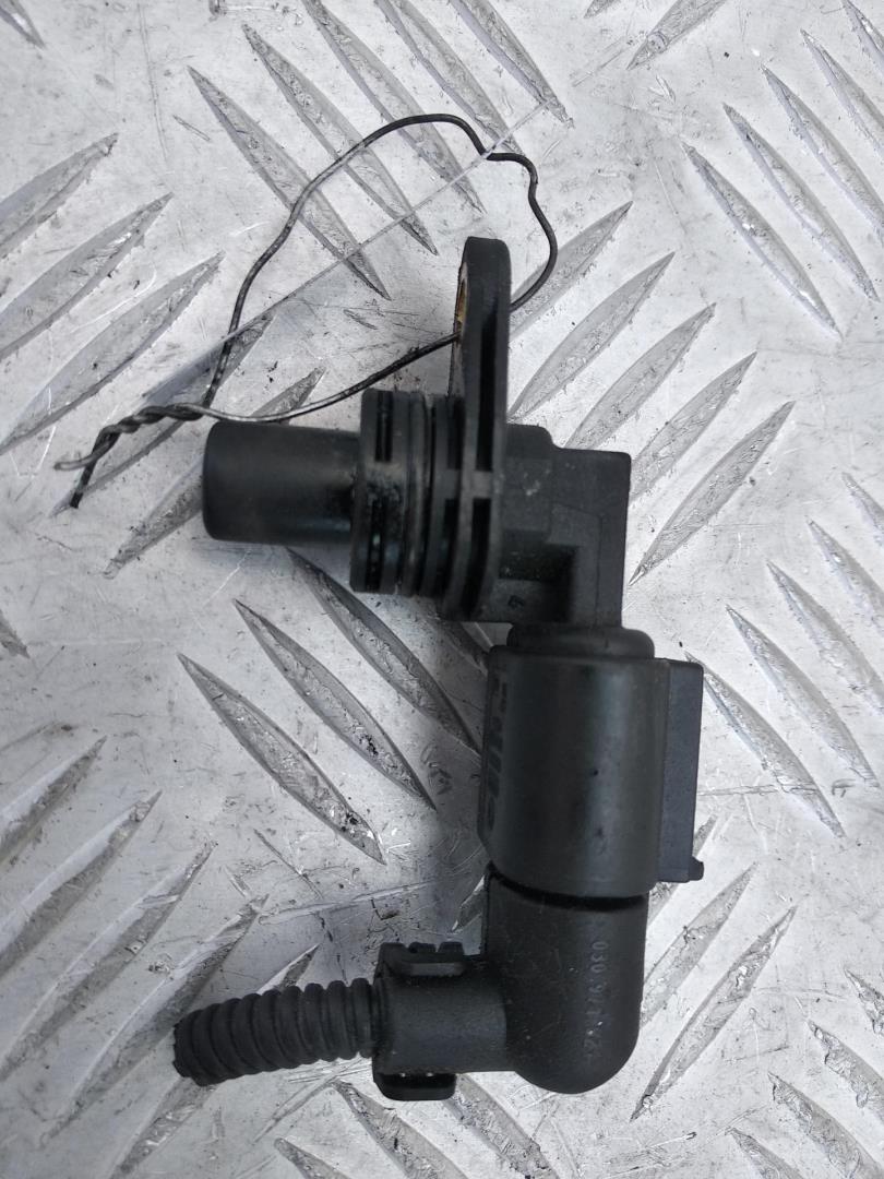 Датчик положения распредвала