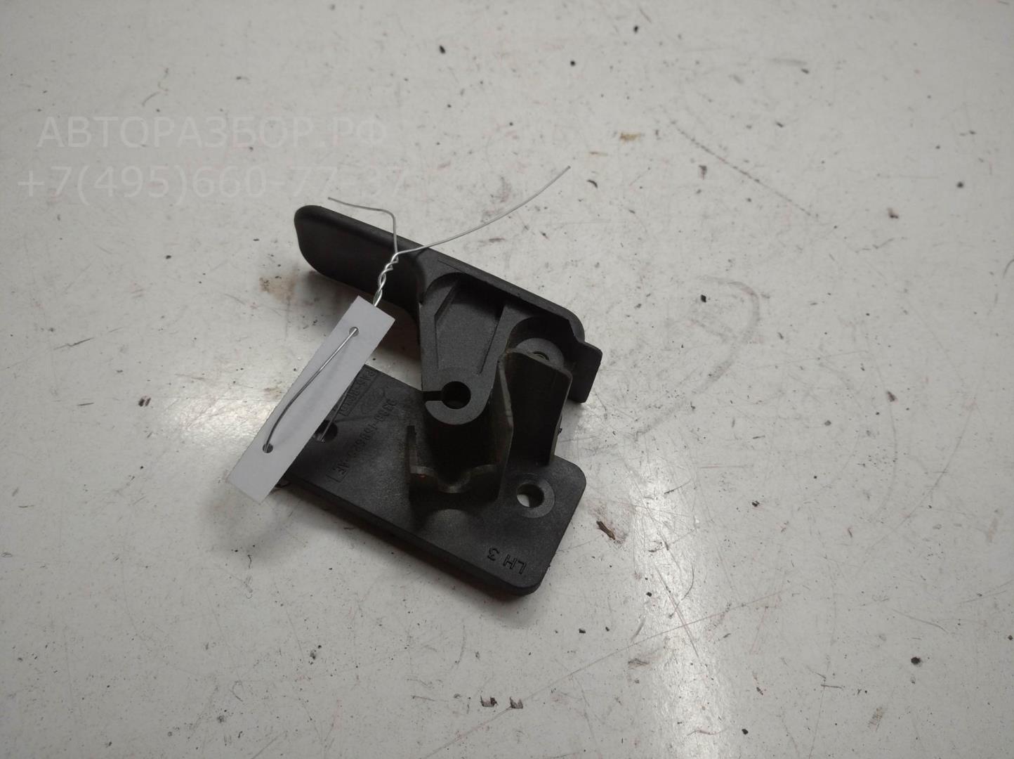 Ручка открывания капота