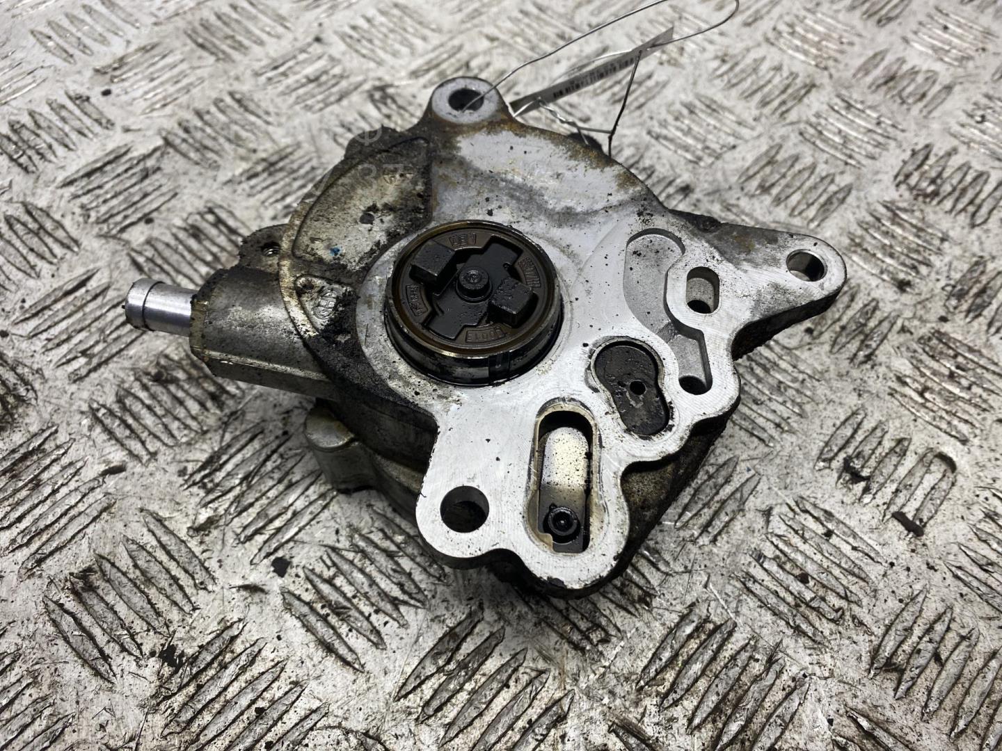 Насос вакуумный