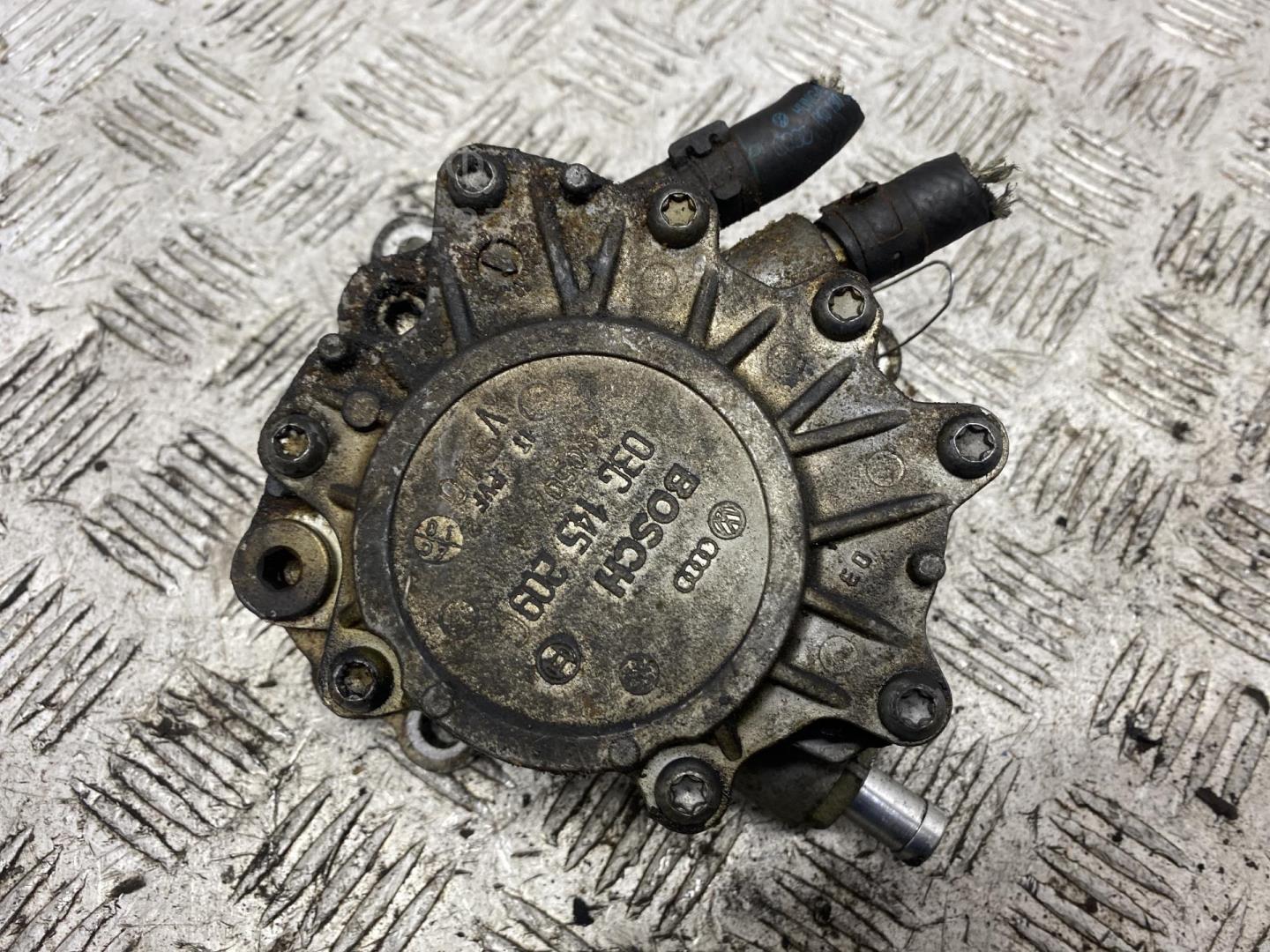 Насос вакуумный