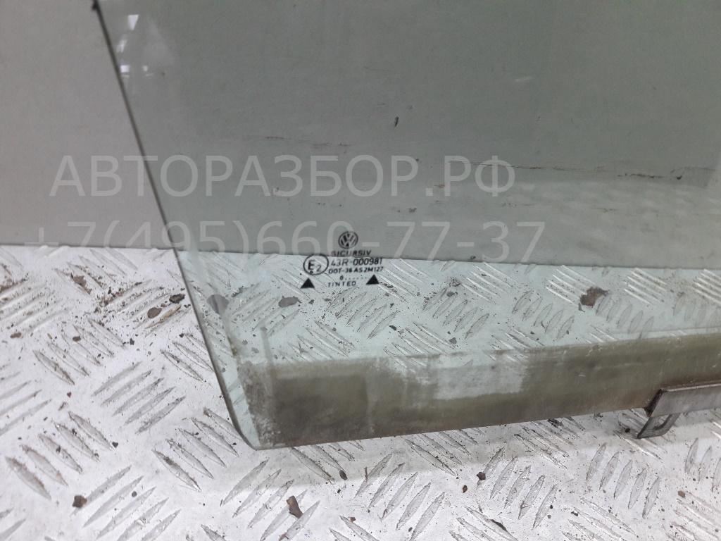 Стекло двери передней правой