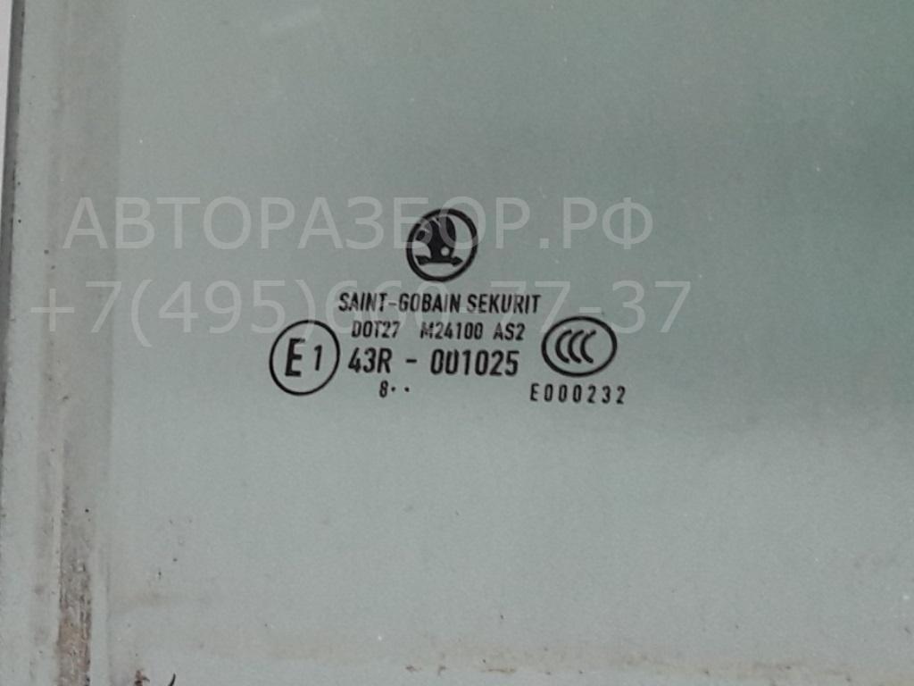 Стекло двери задней правой