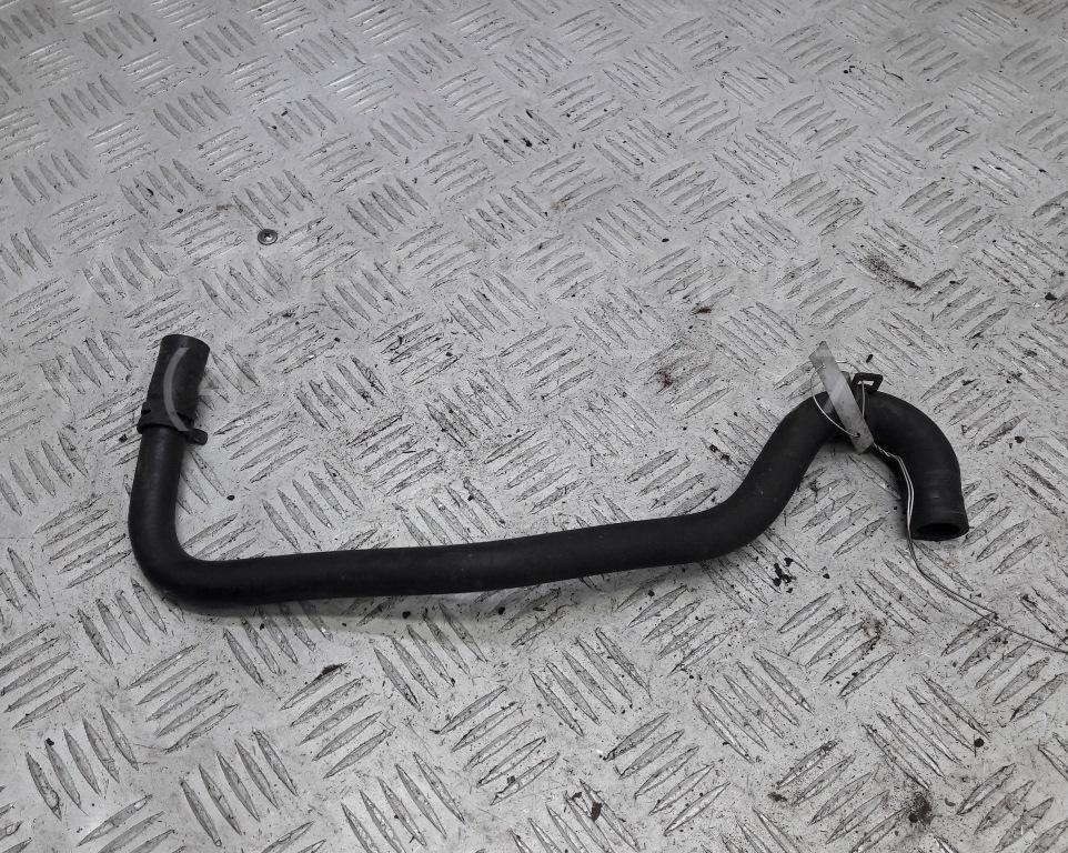 Патрубок отопителя